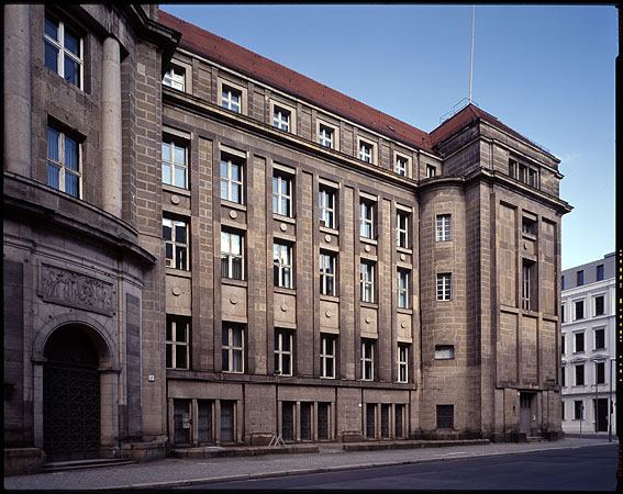 Jan Svenungsson - Mauerstrasse - Project for Artes