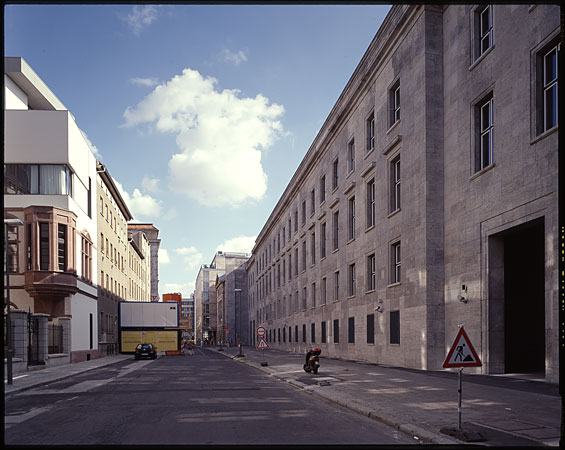 Jan Svenungsson - Mauerstrasse - Project for Artes