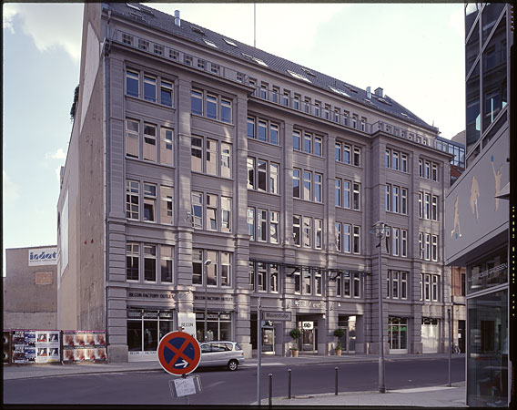 Jan Svenungsson - Mauerstrasse - Project for Artes
