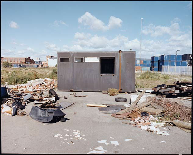 Jan Svenungsson - Liverpool Project - no. 09 (Black Window Shed)