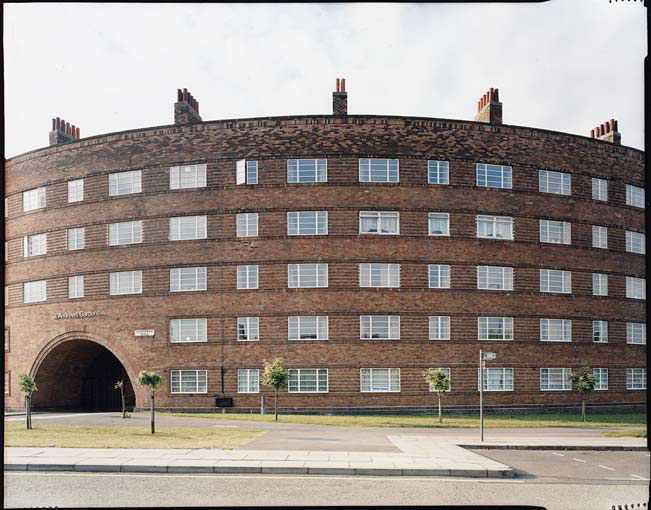 Jan Svenungsson - Liverpool Project - no. 26 (Curved Building)