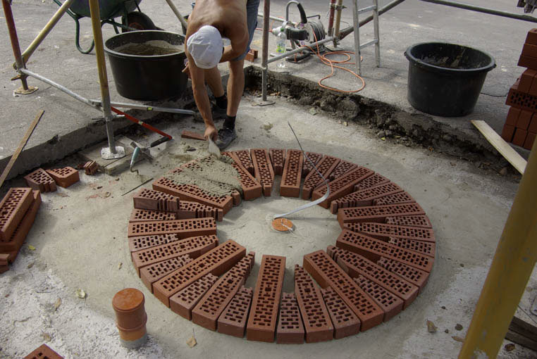 Jan Svenungsson: First layer of bricks, The Ninth Chimney, Hamm 2008