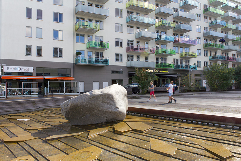 Tidsmaskin på torget, Sjövikstorget, Jan Svenungsson, offentlig konst